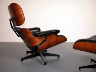 Loungechair and ottoman