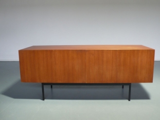 B40 Sideboard