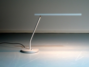 U-line desklamp