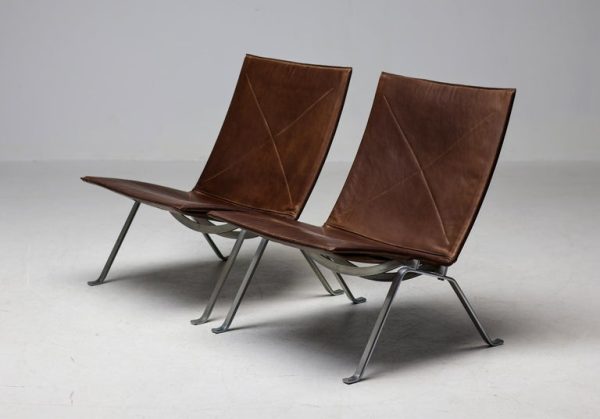 Pair of early PK22 Lounge Chairs in Leather by Poul Kjærholm for EKC, 1970s - Image 12