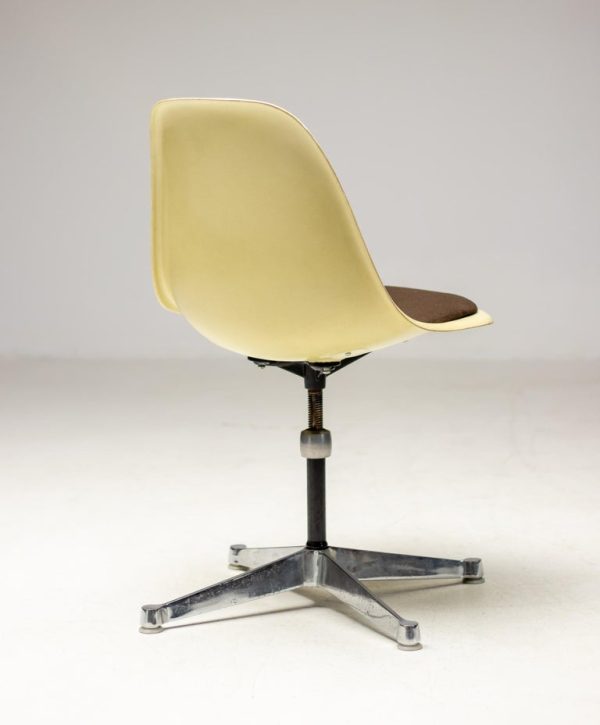 Eames Contract Base Desk Chair - Image 2