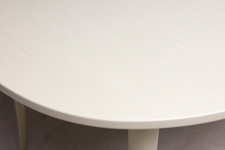 Elegant Bone White Lacquered Oval Side Table by Carl Malmsten for Möbel Komponer - Image 4