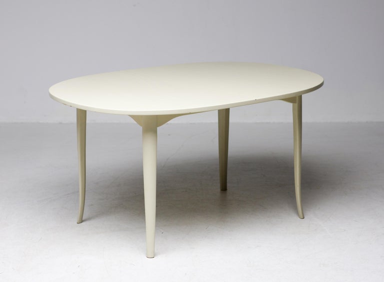 Elegant Bone White Lacquered Oval Side Table by Carl Malmsten for Möbel Komponer - Image 5