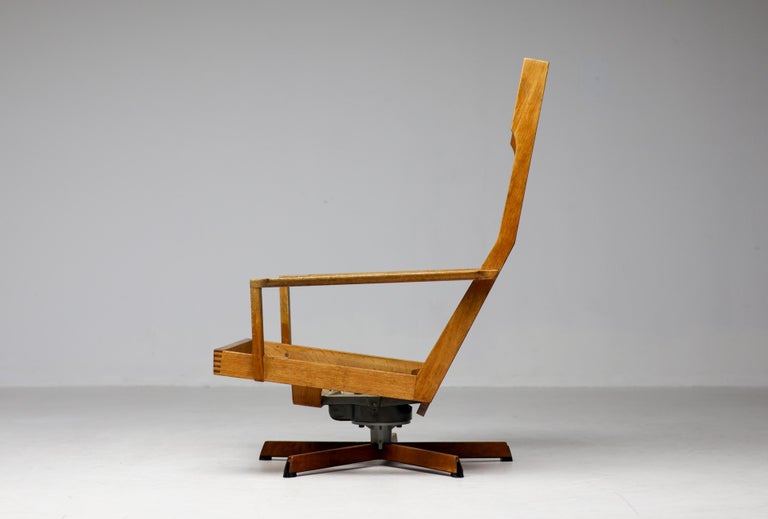 A Seated Sculpture. 1968 Danish Modernism, Perfectly Preserved. - Image 3