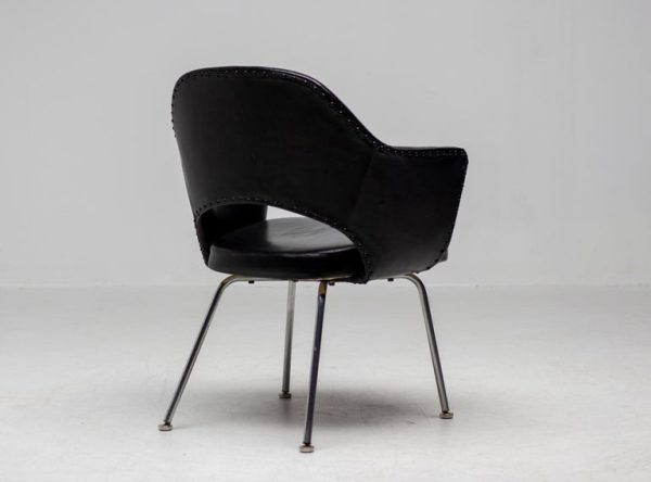 Eero Saarinen Series 71 Executive Armchairs for Knoll in Black Leather, 1960s - Image 5