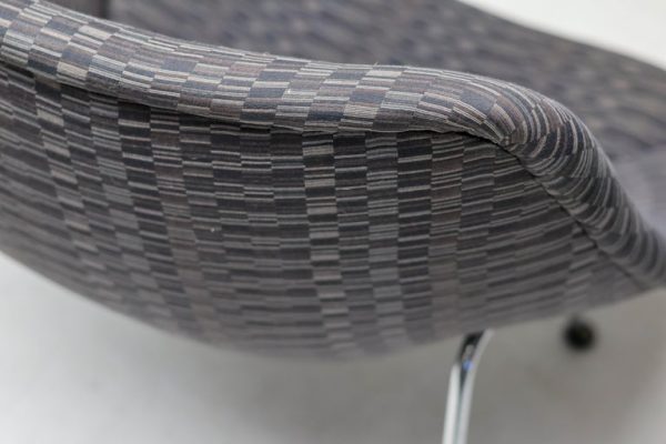 Large Artifort Oyster model F157 lounge chair for Artifort The Netherlands - Image 7