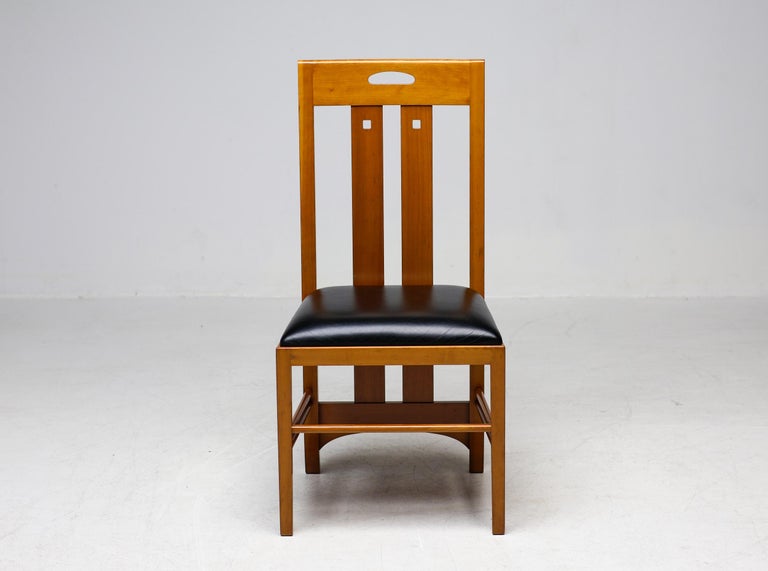 Frank Lloyd Wright '608 Taliesin' Table + Four Mackintosh “309 Ingram” Chairs - Image 9