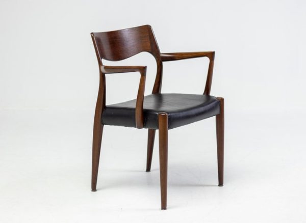 Niels Otto Møller Model 57 Carver Chair - Image 8