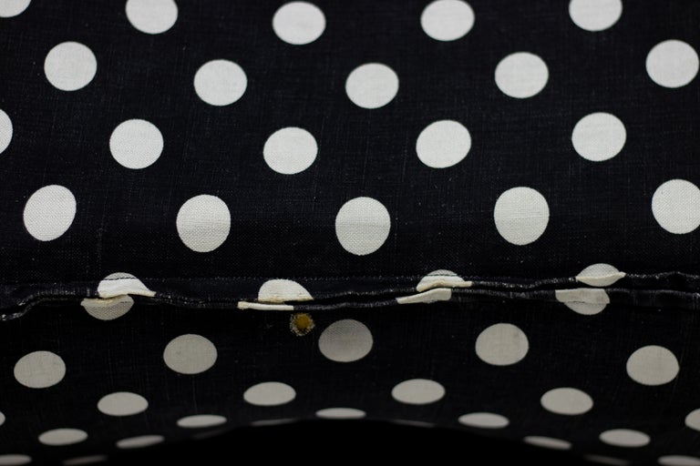 The Holy Grail of Gufram – The Elusive Polka Dot Cushion - Image 7