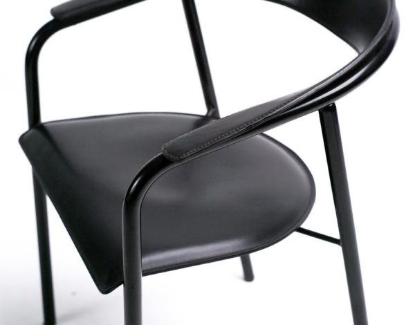 Arrben Black Leather Armchair – Sleek Italian Modernism - Image 3
