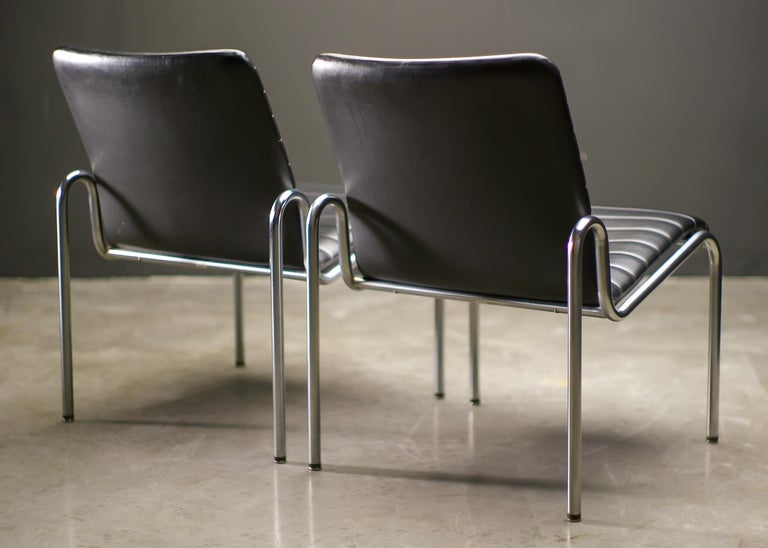 Pair of Kho Liang Ie Model 703 Lounge Chairs, 1968 - Image 2
