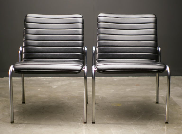 Pair of Kho Liang Ie Model 703 Lounge Chairs, 1968 - Image 4