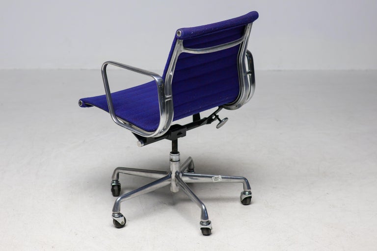 Unique Blue IBM Executive Office Chair by Charles & Ray Eames for Herman Miller - Image 7