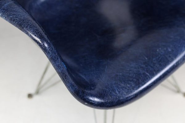 Set of 4 Indigo Herman Miller Eames Fiberglass DAR Chairs, Zinc Eiffel Base - Image 3