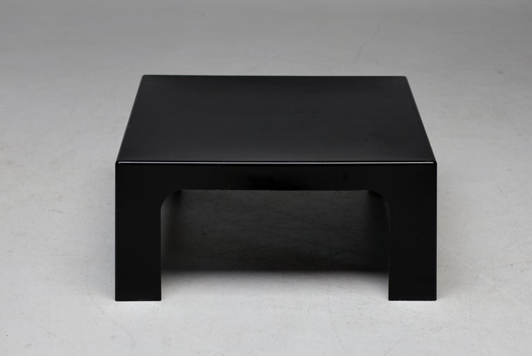 Italian 1970s Black Fiberglass Square Coffee Table - Image 3