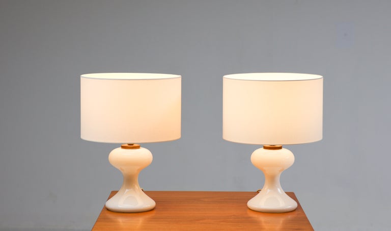 Ingo Maurer 'ML1 – Great White' Hand-Blown Glass Table Lamp for M-Design, 1968 - Image 2