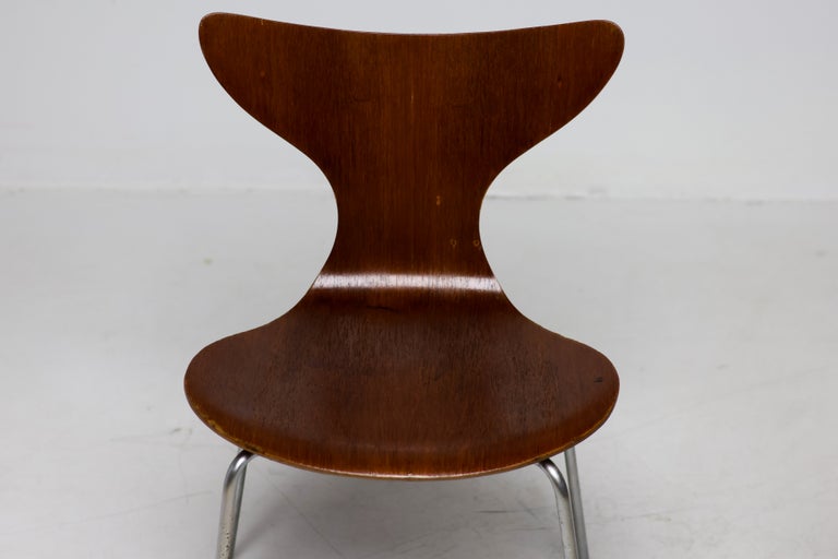 Set of Four "Lily" Chairs by Arne Jacobsen for Fritz Hansen, Teak, Denmark, 1971 - Image 7