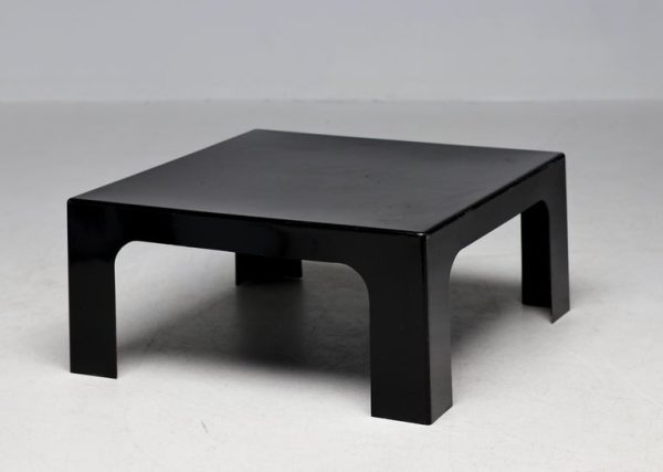 Italian 1970s Black Fiberglass Square Coffee Table - Image 7