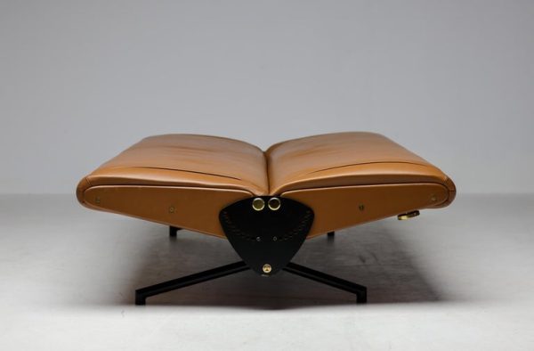 Sofa D70 in Cuoio Leather by Osvaldo Borsani for Tecno - Image 4
