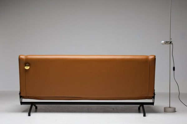 Sofa D70 in Cuoio Leather by Osvaldo Borsani for Tecno - Image 13