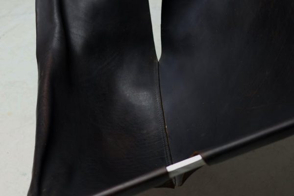 Pierre Paulin F444 Lounge Chair in Black Leather – All Original, Vintage - Image 16