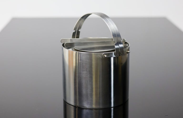Cylinda Stainless Steel Ice Bucket with Tongs by Arne Jacobsen for Stelton, 1970 - Image 3