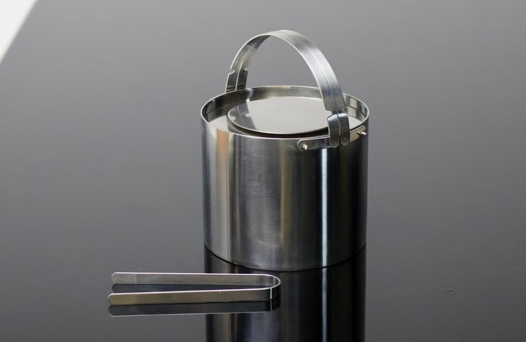 Cylinda Stainless Steel Ice Bucket with Tongs by Arne Jacobsen for Stelton, 1970 - Image 4