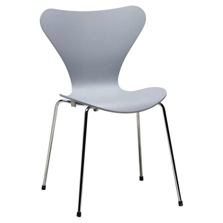 Maarten Baas Signed Limited Edition Arne Jacobsen Series 7 Chair, 2009