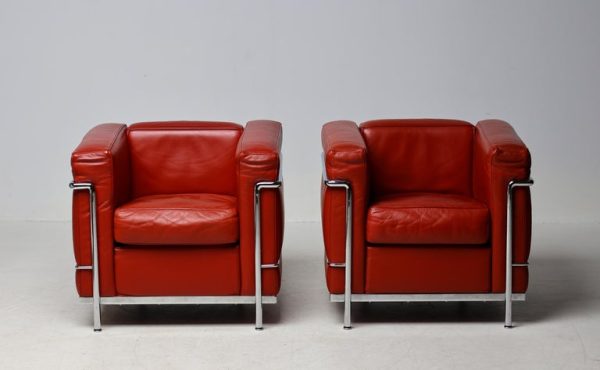 Pair of Oxblood Leather 'LC2' Arm Chairs by Le Corbusier for Cassina, Signed - Image 2