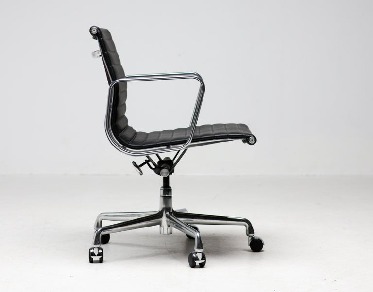 Charles & Ray Eames Black Leather Executive Desk Chair by Herman Miller - Image 9