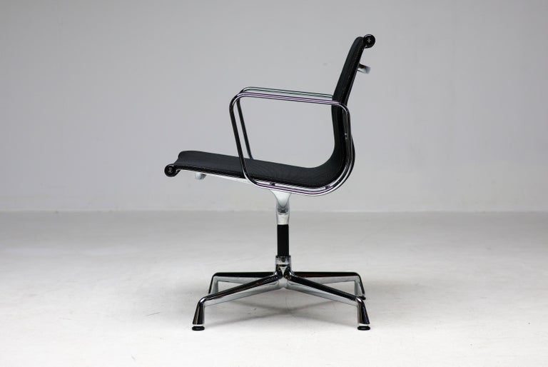 Set of Four Iconic EA108 Eames "Aluminium Group" Swivel Chairs by Vitra in Black - Image 3