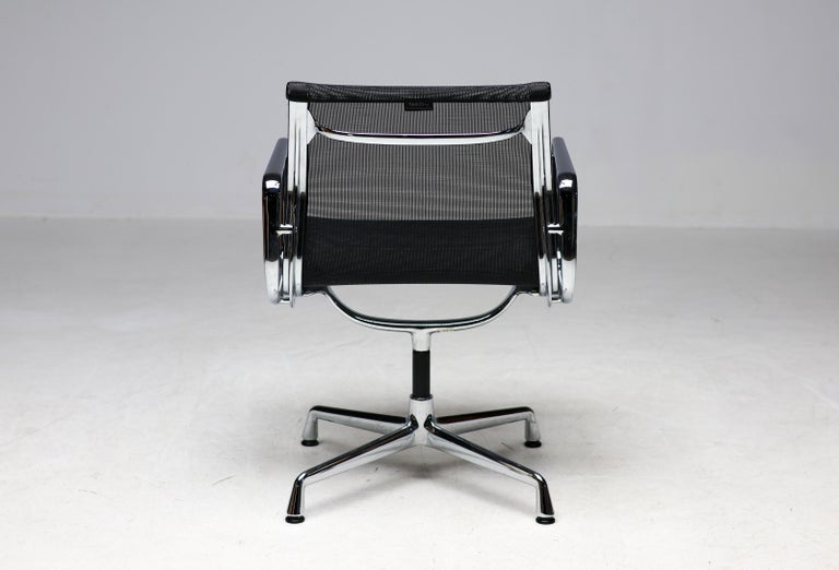 Set of Four Iconic EA108 Eames "Aluminium Group" Swivel Chairs by Vitra in Black - Image 7