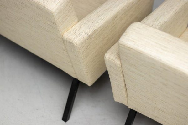 Mid Century Modern Pair of Cream Wool Martin Visser SZ48 Lounge Chairs - Image 7