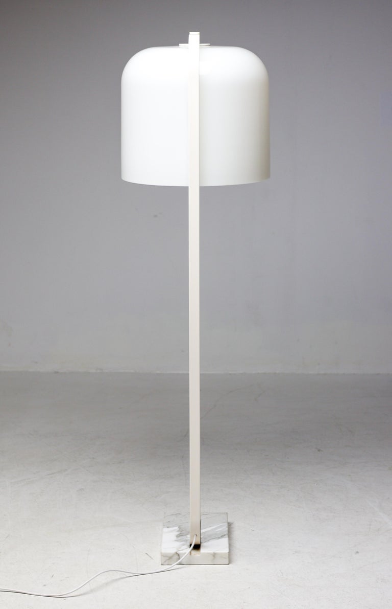 Alvise Floor Lamp by Massoni for Guzzini – Carrara Marble, Italian Minimalism - Image 6