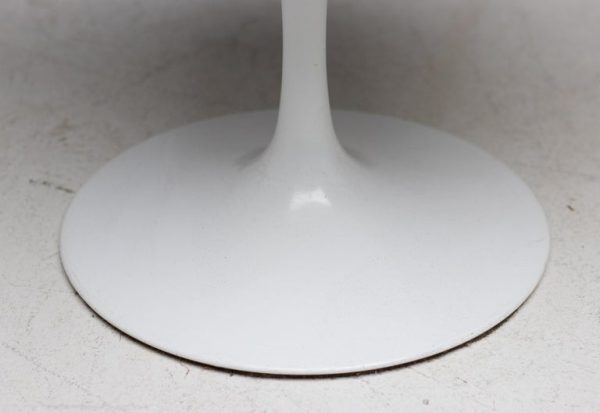 Eero Saarinen for Knoll International Tulip Chair - Image 5