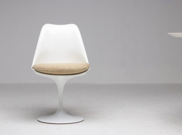 Eero Saarinen for Knoll International Tulip Chair - Image 6