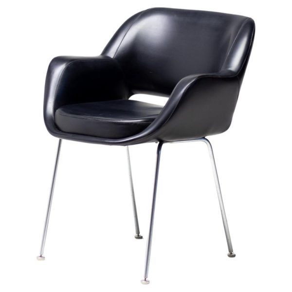 Black Kilta Chair by Olli Mannermaa