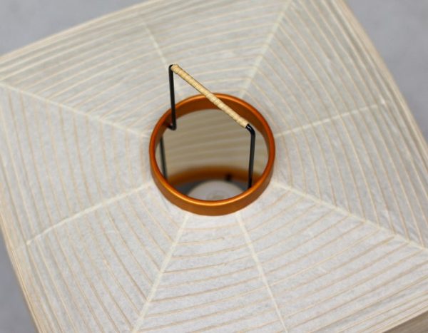 Isamu Noguchi Akari 7A Table Lamp - Image 2