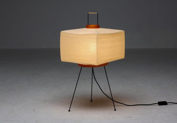 Isamu Noguchi Akari 7A Table Lamp - Image 3