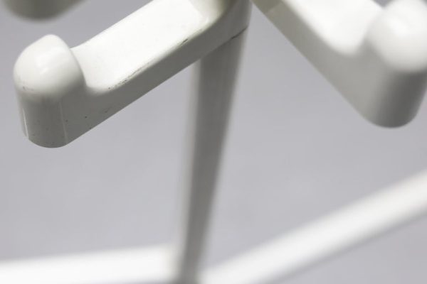 White Mid Century Modern Towel or Coat Rack by Makio Hasuike - Image 7