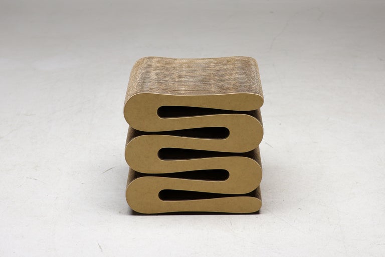Frank Gehry Wiggle Stool, – Corrugated Cardboard & Hardboard - Image 3