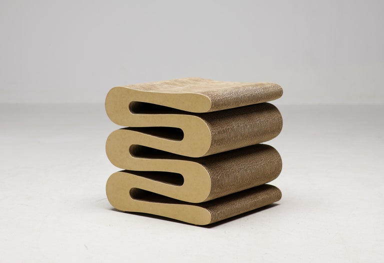 Frank Gehry Wiggle Stool, – Corrugated Cardboard & Hardboard - Image 5
