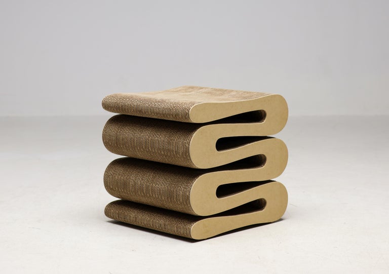 Frank Gehry Wiggle Stool, – Corrugated Cardboard & Hardboard - Image 11