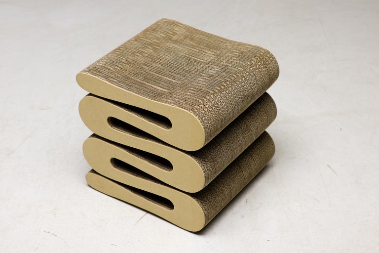 Frank Gehry Wiggle Stool, – Corrugated Cardboard & Hardboard - Image 7