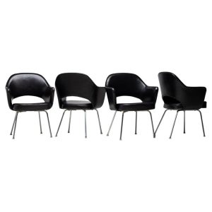 Set of 4 Saarinen Executive Armchairs for Knoll in Original Black Leather