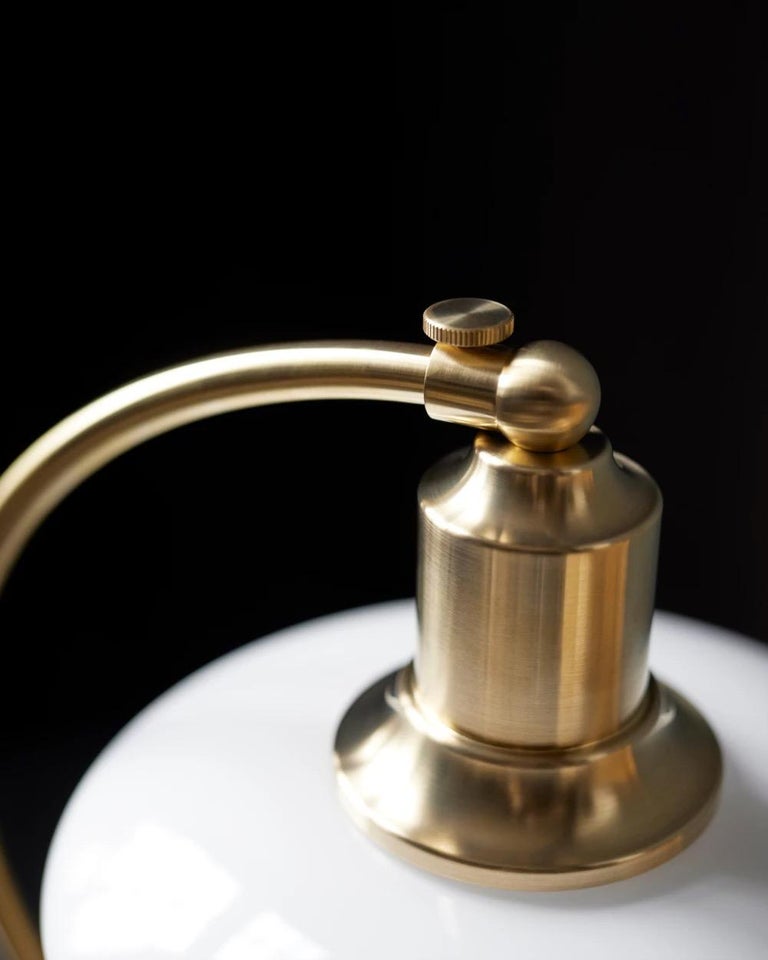 Poul Henningsen LE Table Lamp Model PH 2/2 'Luna' by Louis Poulsen - Image 4