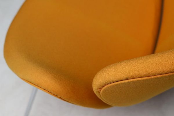 Mid Century Modern Orange Orange Slice Chair by Pierre Paulin - Image 5