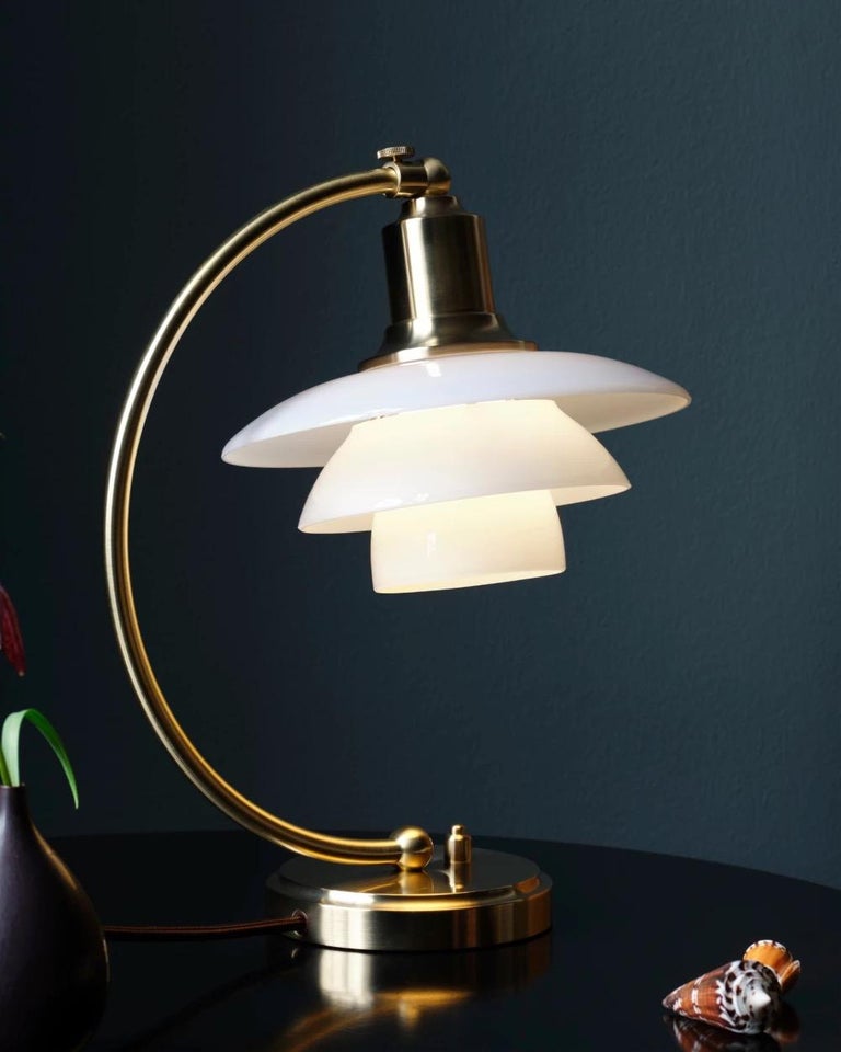 Poul Henningsen LE Table Lamp Model PH 2/2 'Luna' by Louis Poulsen - Image 2