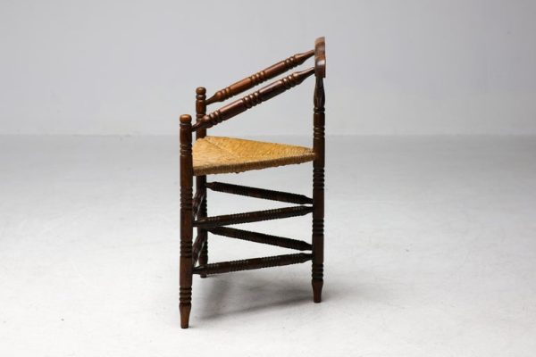 Mid 19th Century Antique Wooden Spindle Chair With Rush Seat - Image 9