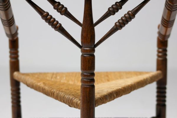 Mid 19th Century Antique Wooden Spindle Chair With Rush Seat - Image 4